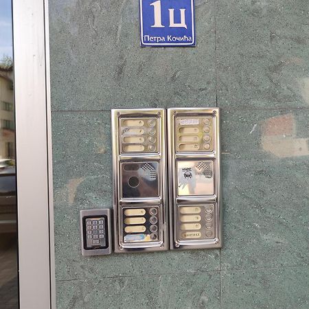 Ugodan I Luksuzan Apartman Баня Лука Екстериор снимка