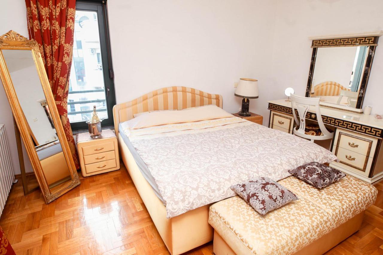 Ugodan I Luksuzan Apartman Баня Лука Екстериор снимка